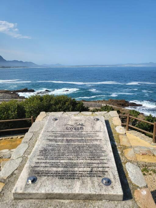 *Self-Check In - Whale Watching Paradise -Central* Hermanus Extérieur photo